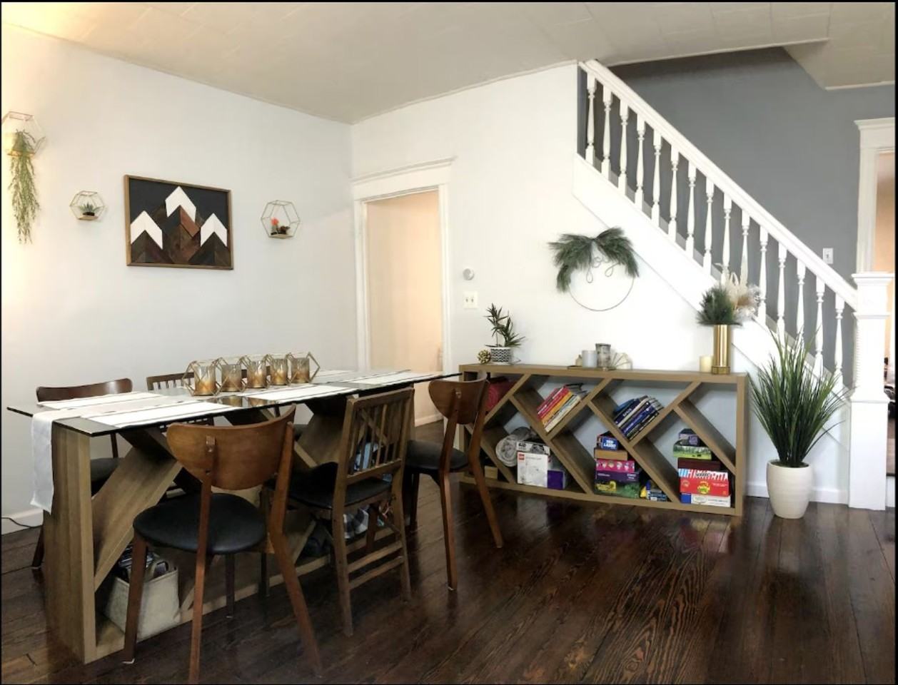 117 E Madison St - Photo 5 of 18