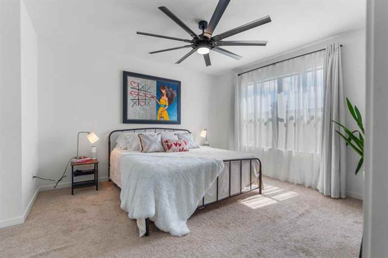 527 527 NW 17th St th 527 - Photo 4 of 27