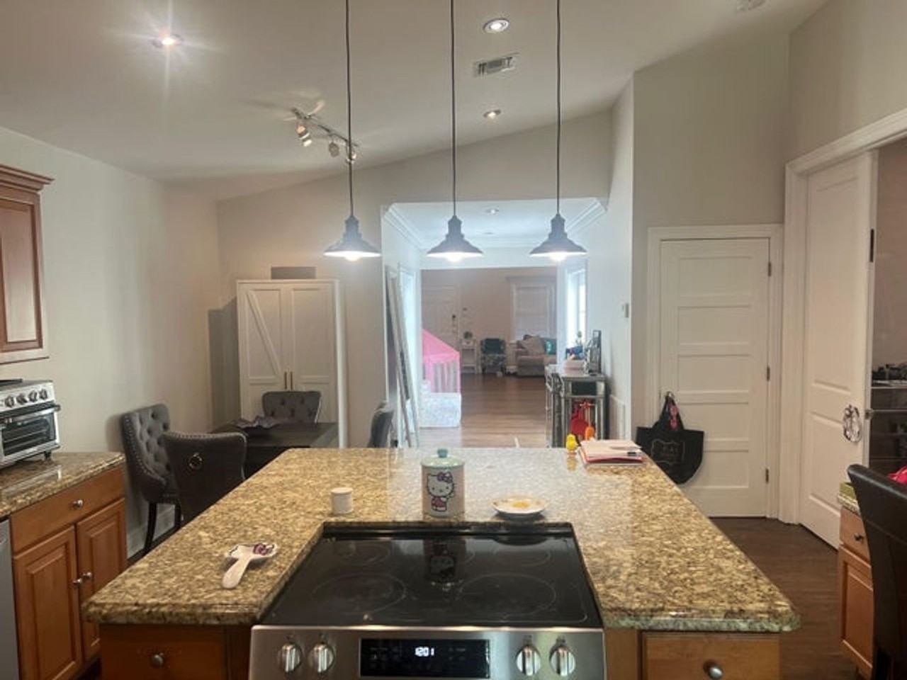 405 405 NE 12th Avenue, Fort Lauderdale, FL 33301 - 1237 #1237 - Photo 2 of 10