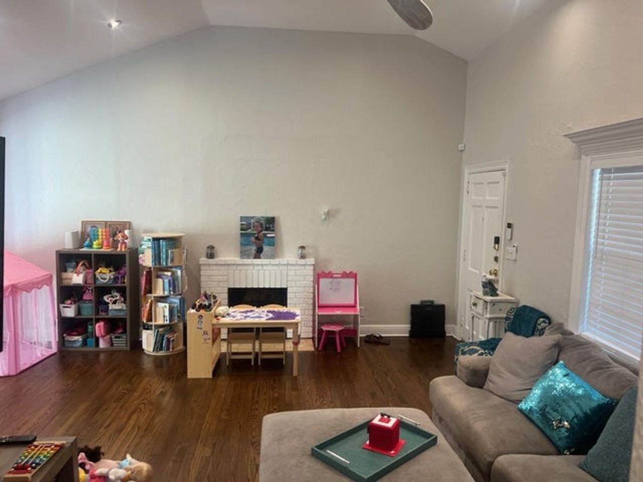 405 405 NE 12th Avenue, Fort Lauderdale, FL 33301 - 1237 #1237 - Photo 3 of 10