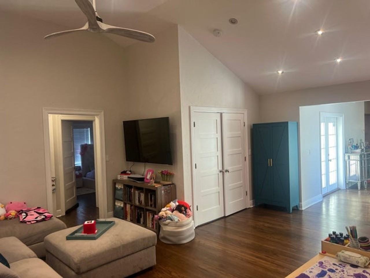405 405 NE 12th Avenue, Fort Lauderdale, FL 33301 - 1237 #1237 - Photo 4 of 10