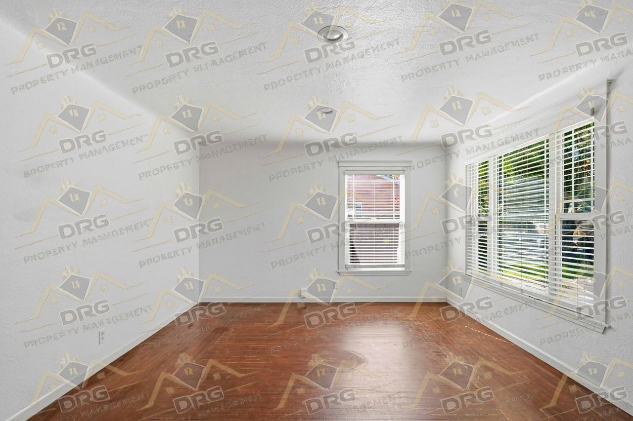 4506 Morgan St - Photo 5 of 26