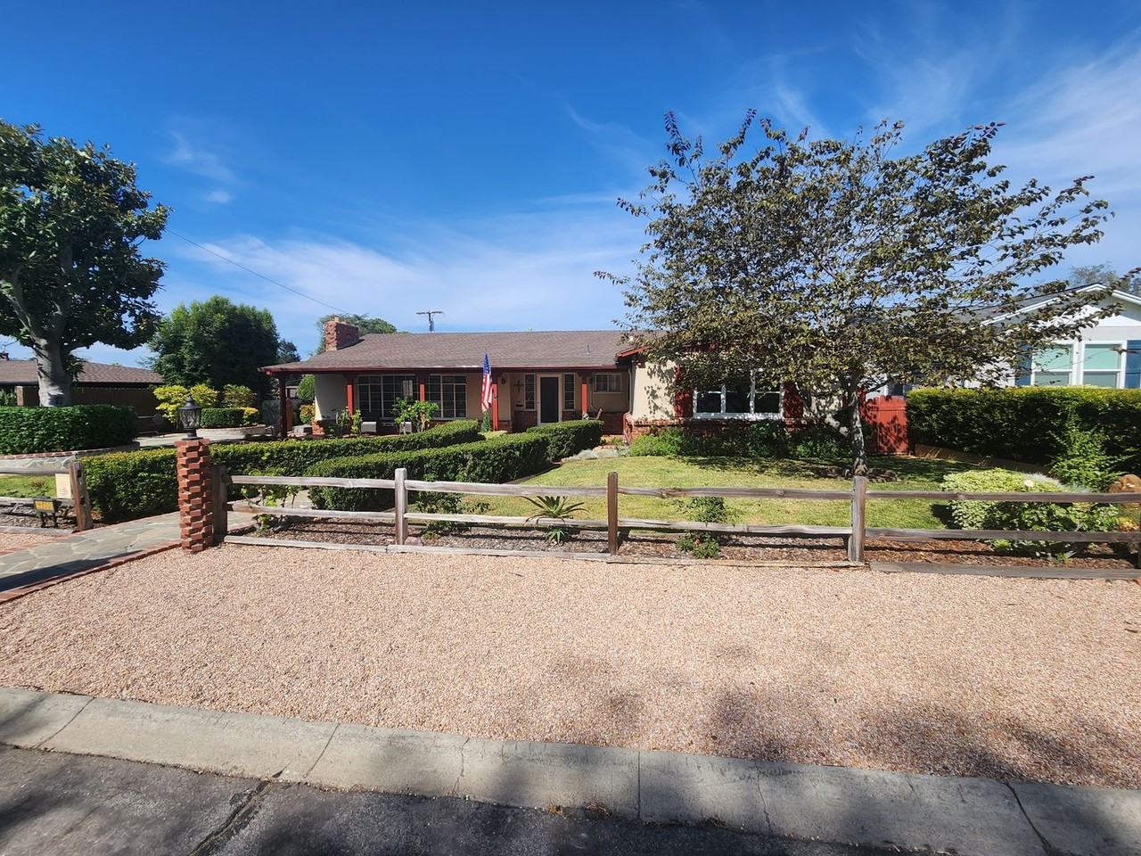 4950 Rosehedge Dr - Photo 5 of 36