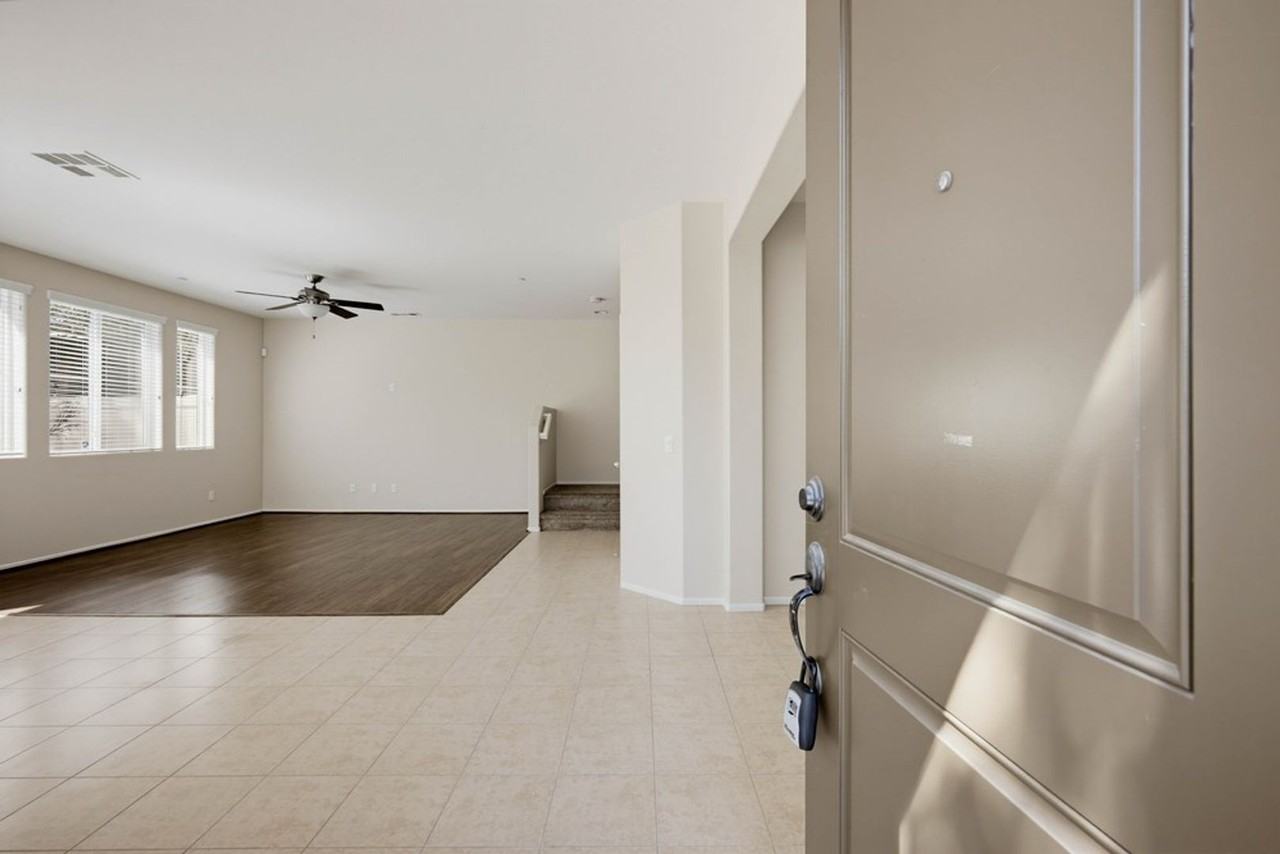 42910 Avenida Amistad - Photo 4 of 50
