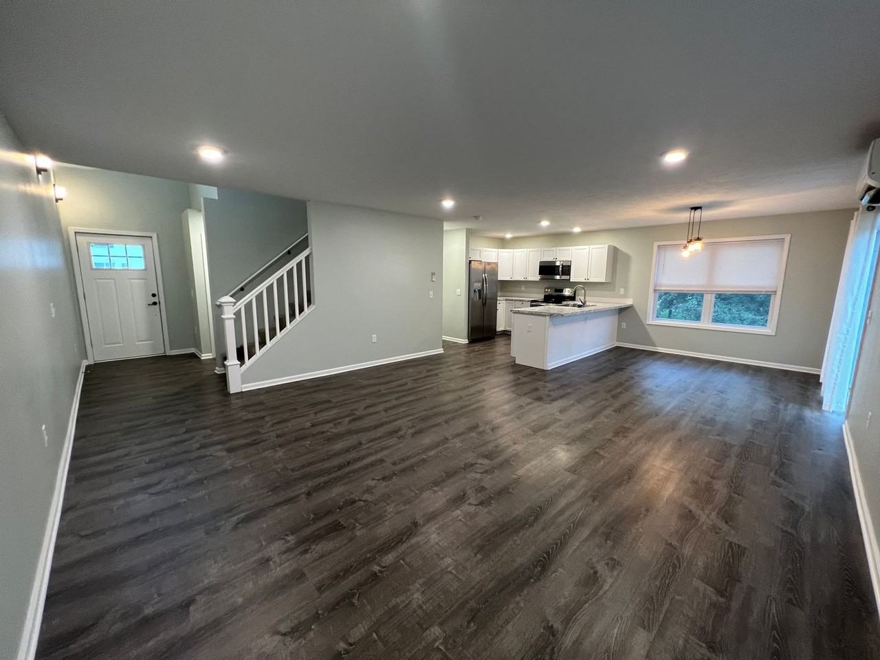 723 Eastgate Pl - Photo 2 of 47