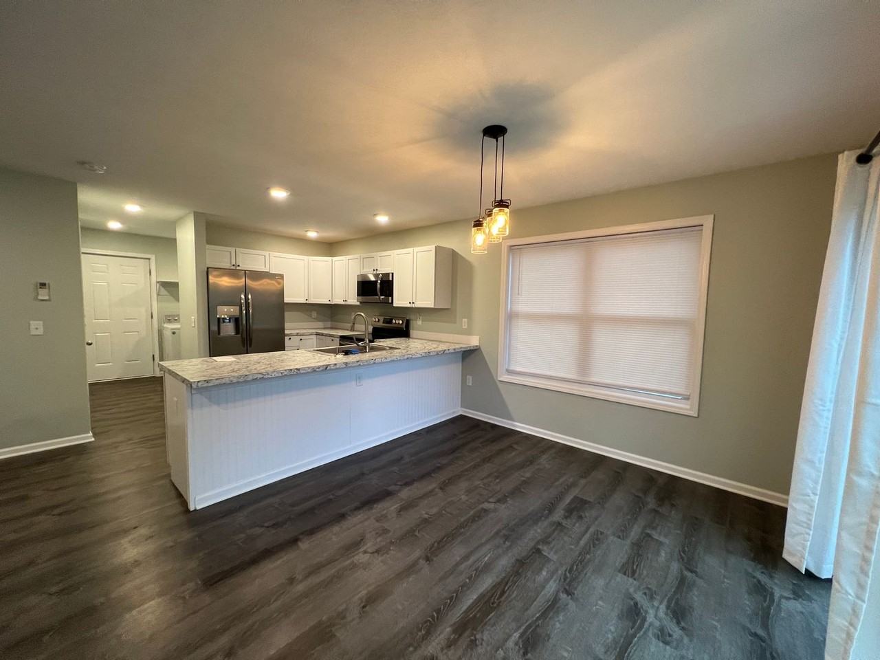 723 Eastgate Pl - Photo 6 of 47