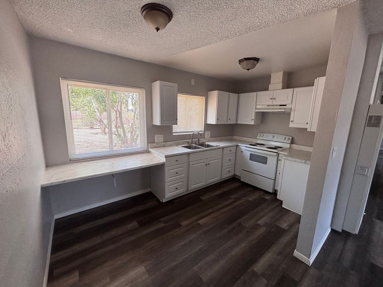 7544 Hopi Trl - Photo 2 of 26