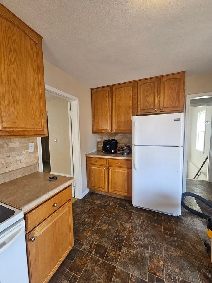 606 Haines Ave - Photo 5 of 18