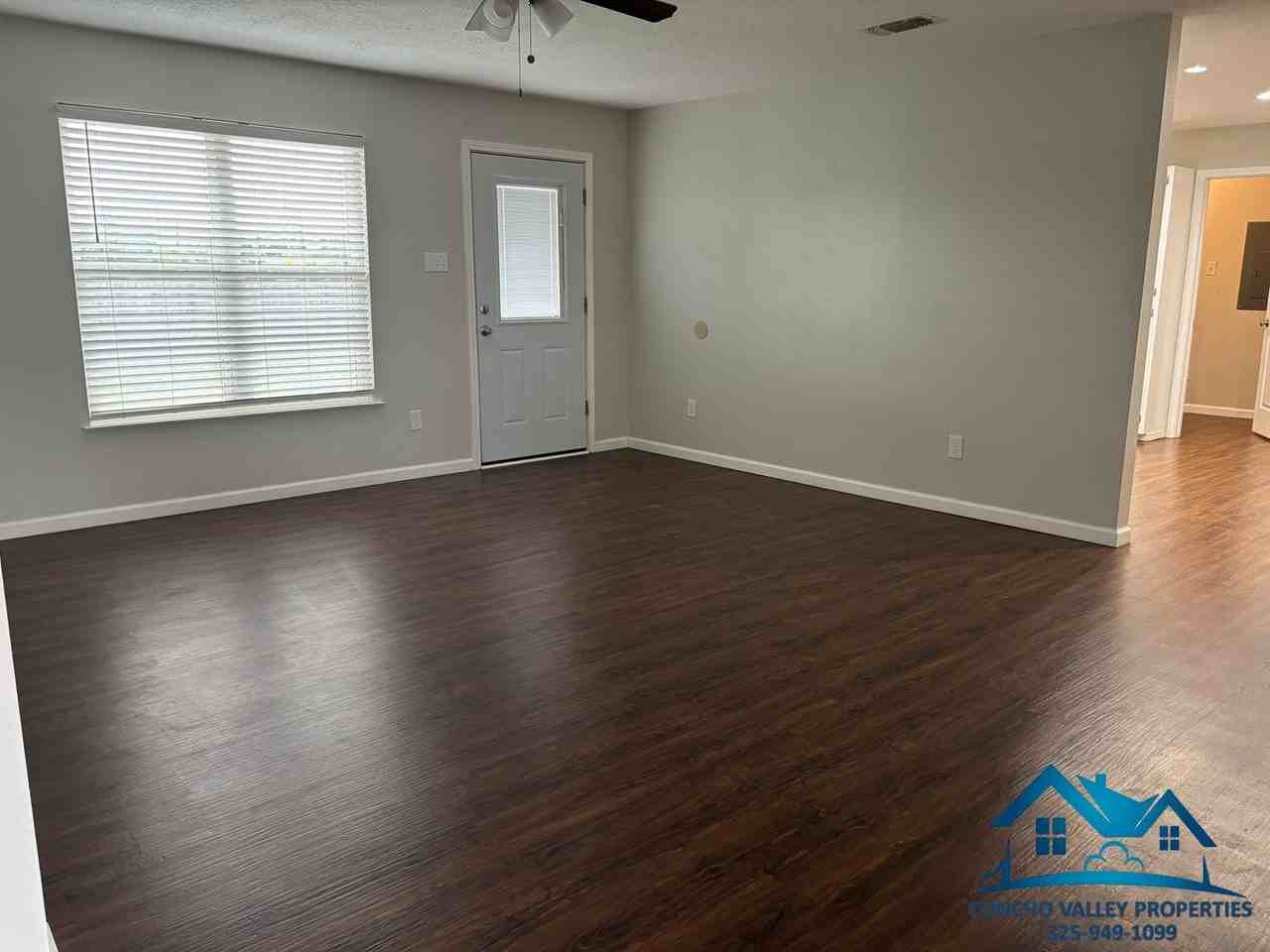 351 E 48th St - Photo 3 of 24