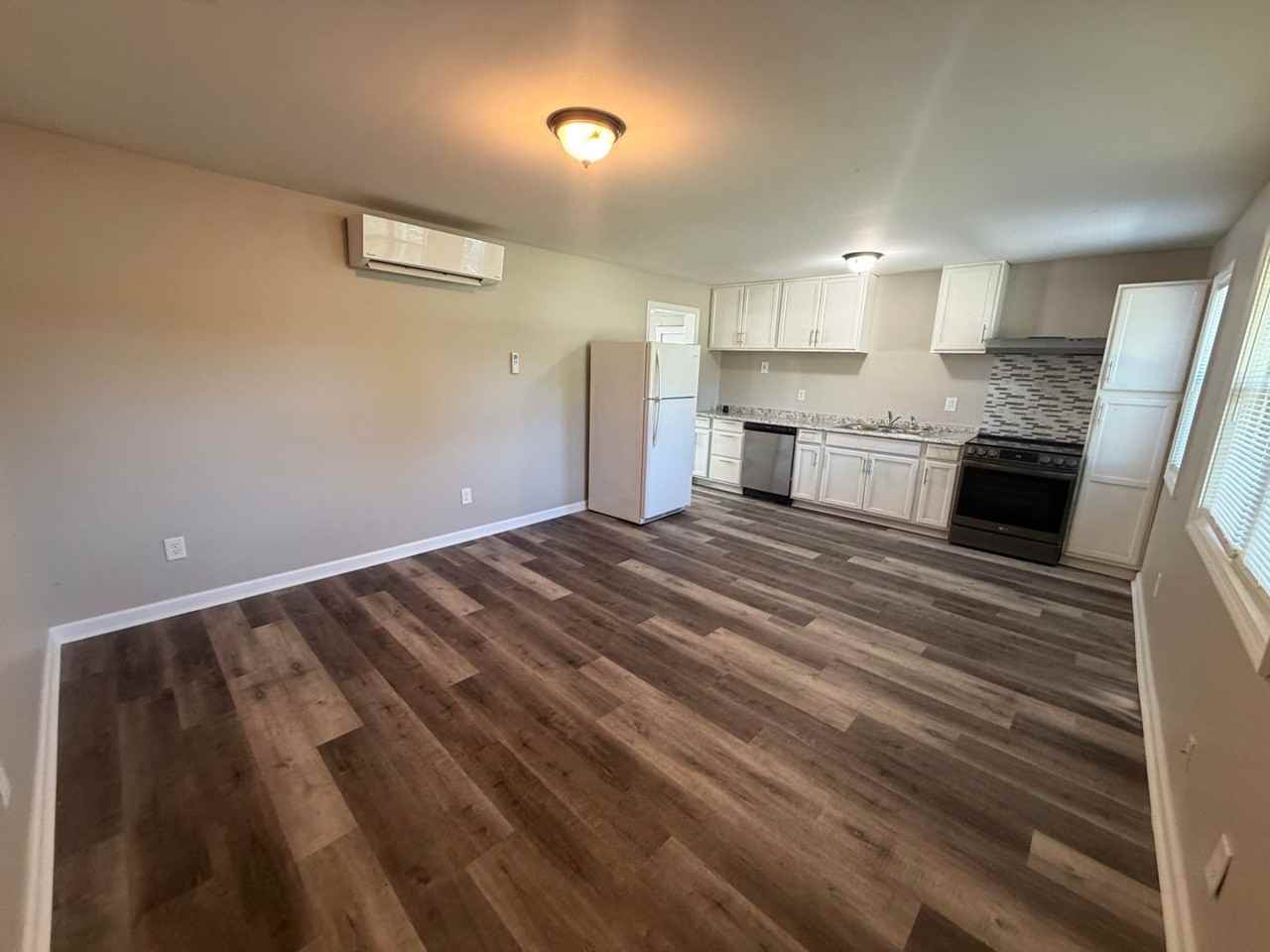 759 Hog Mountain Rd - Photo 2 of 9