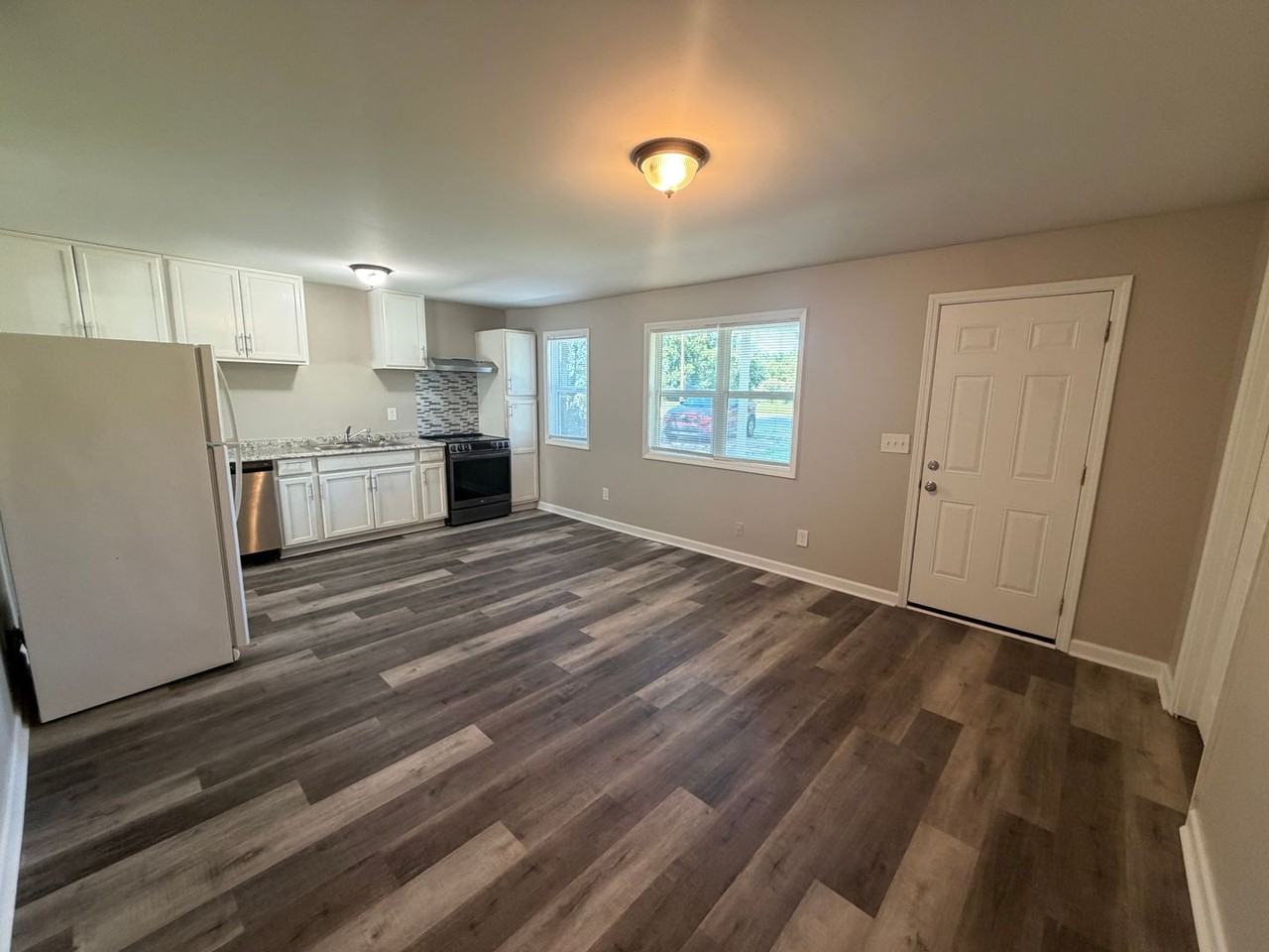 759 Hog Mountain Rd - Photo 3 of 9