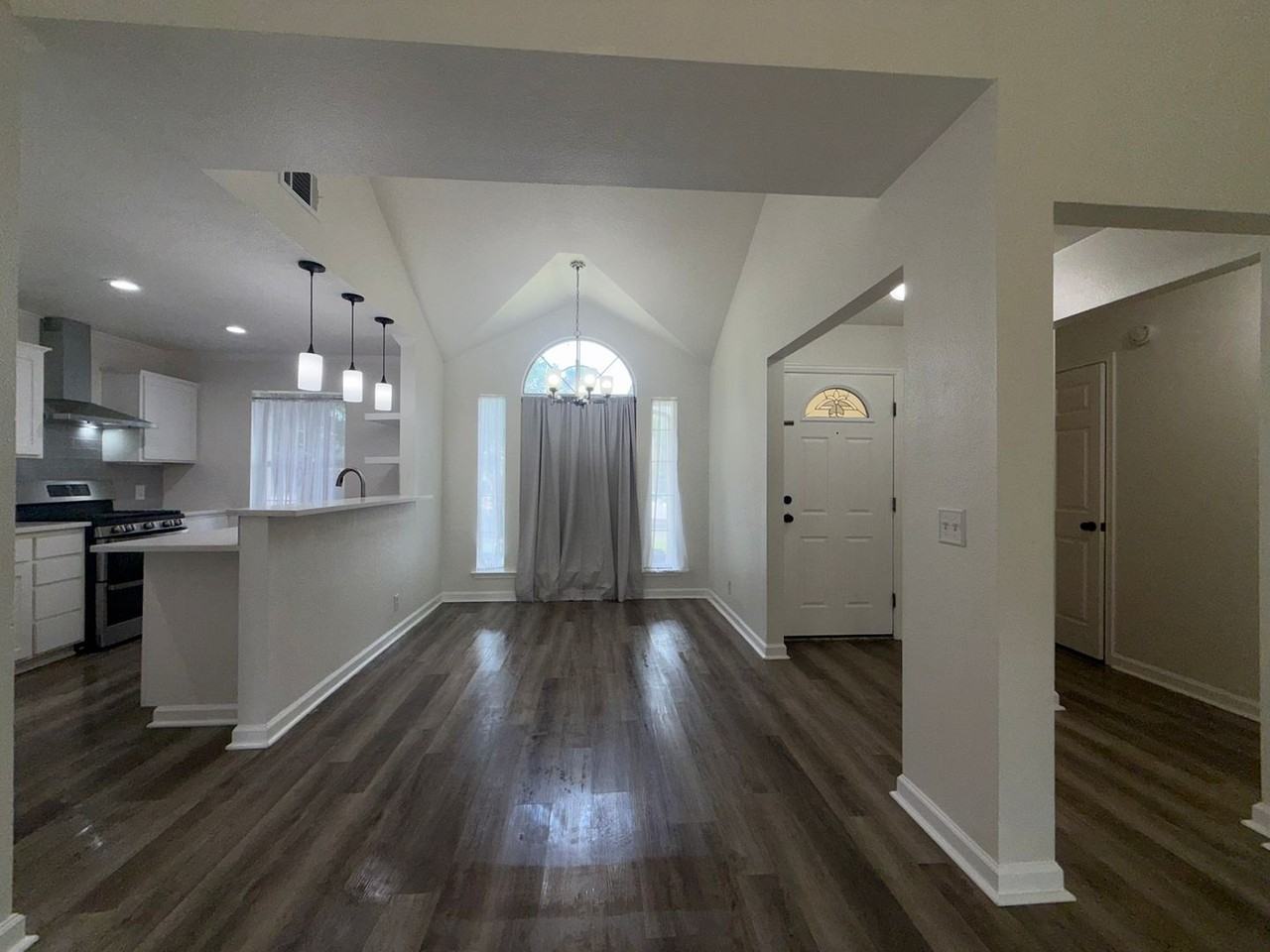5807 Teri Rd - Photo 5 of 24