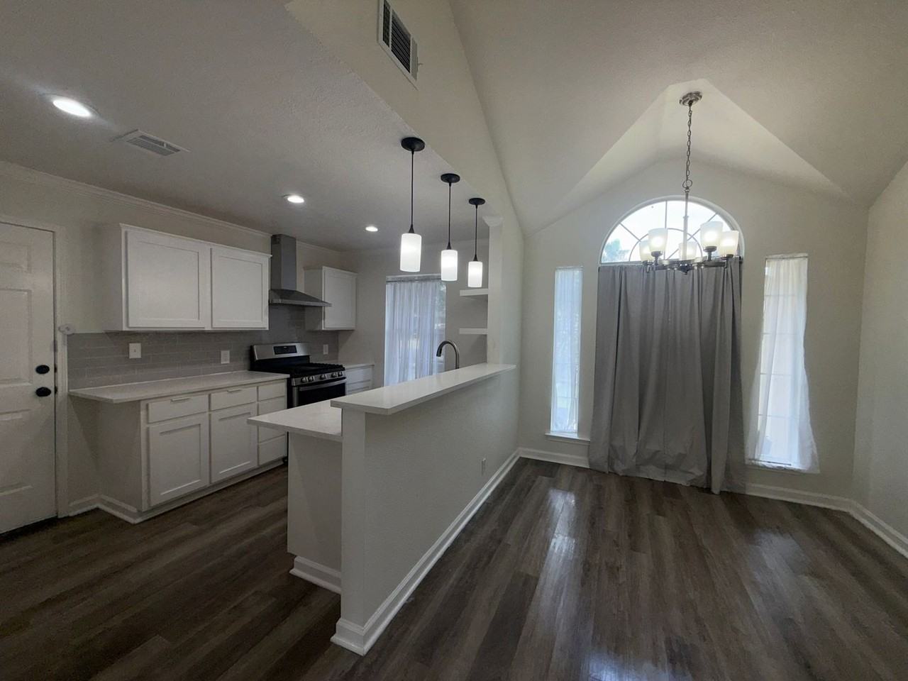5807 Teri Rd - Photo 6 of 24