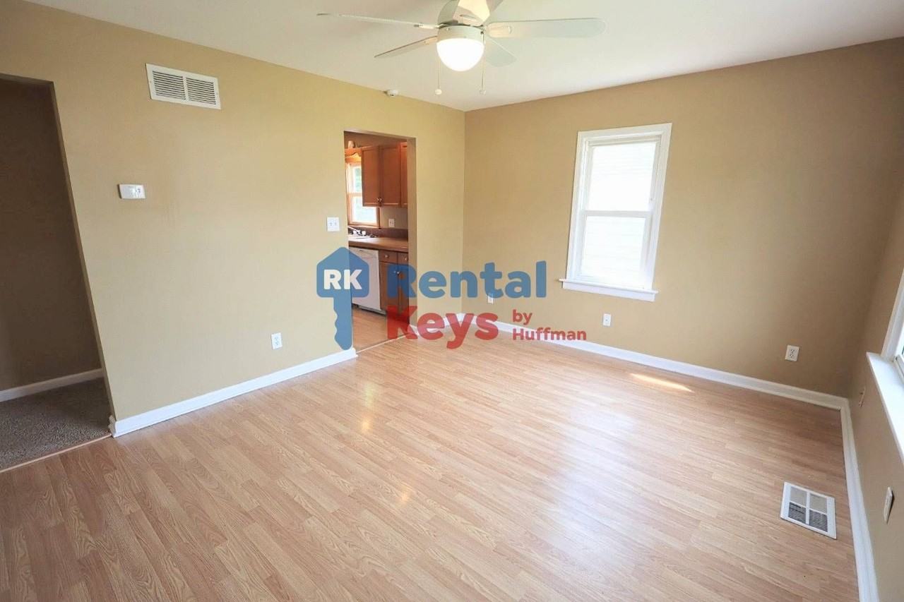 5409 N Fares Ave - Photo 6 of 21