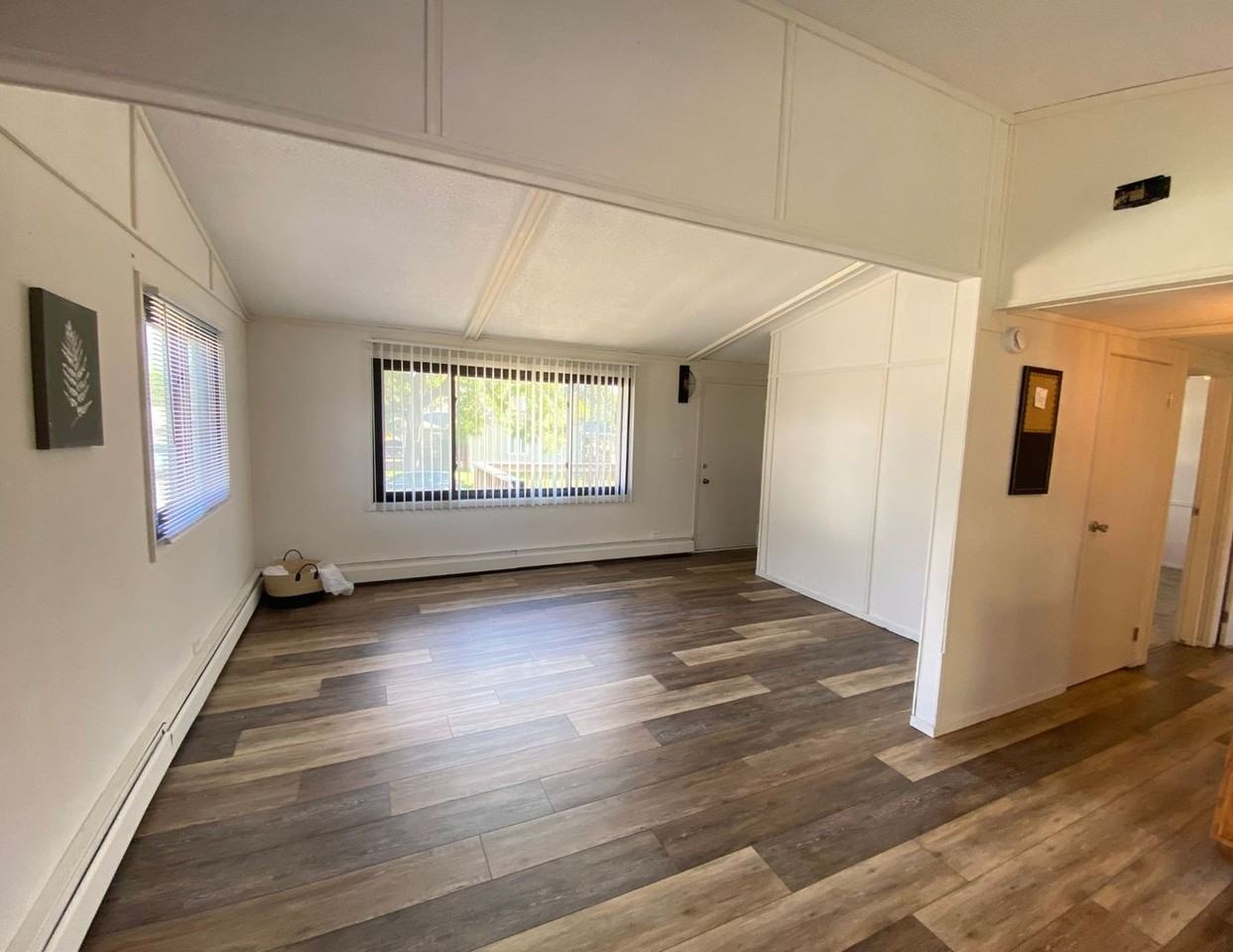 220 9th St Sw - Photo 4 of 17
