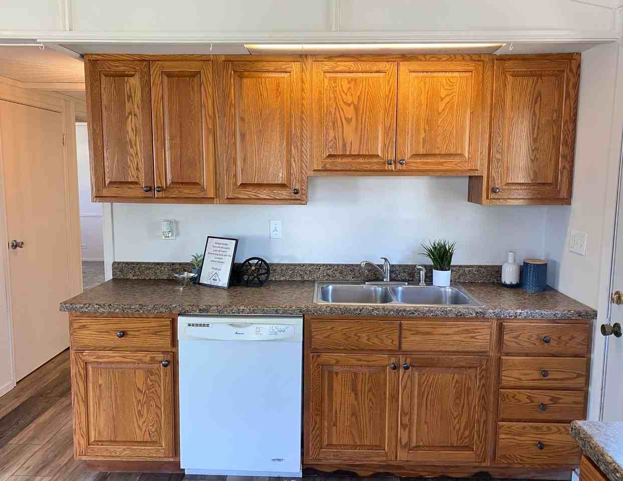 220 9th St Sw - Photo 6 of 17