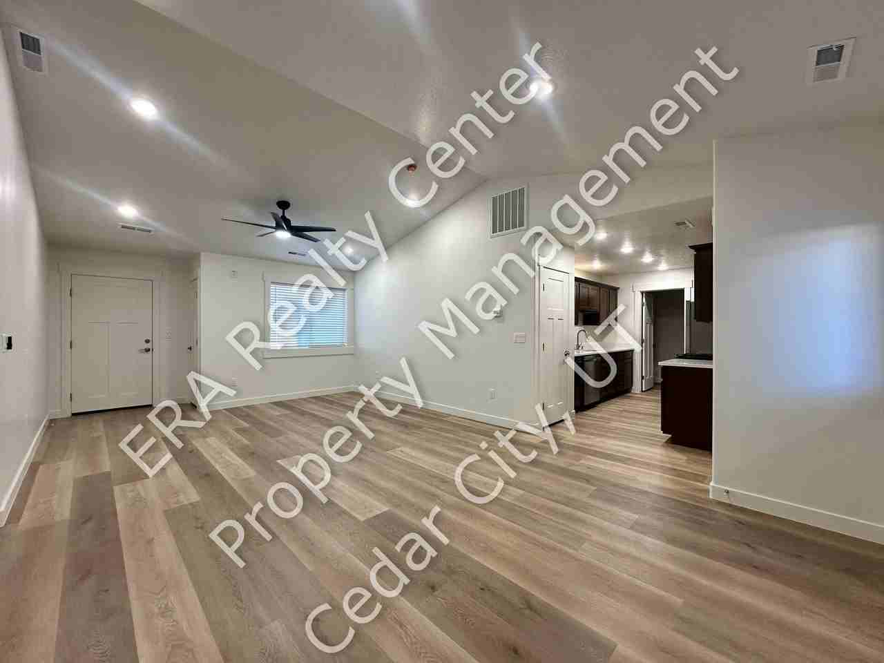 3920 N Hawks Landing Loop - Photo 3 of 16