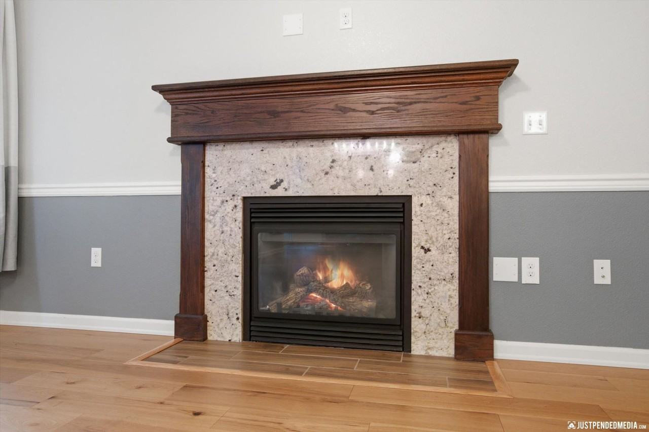 13259 Rosser Dr - Photo 4 of 48