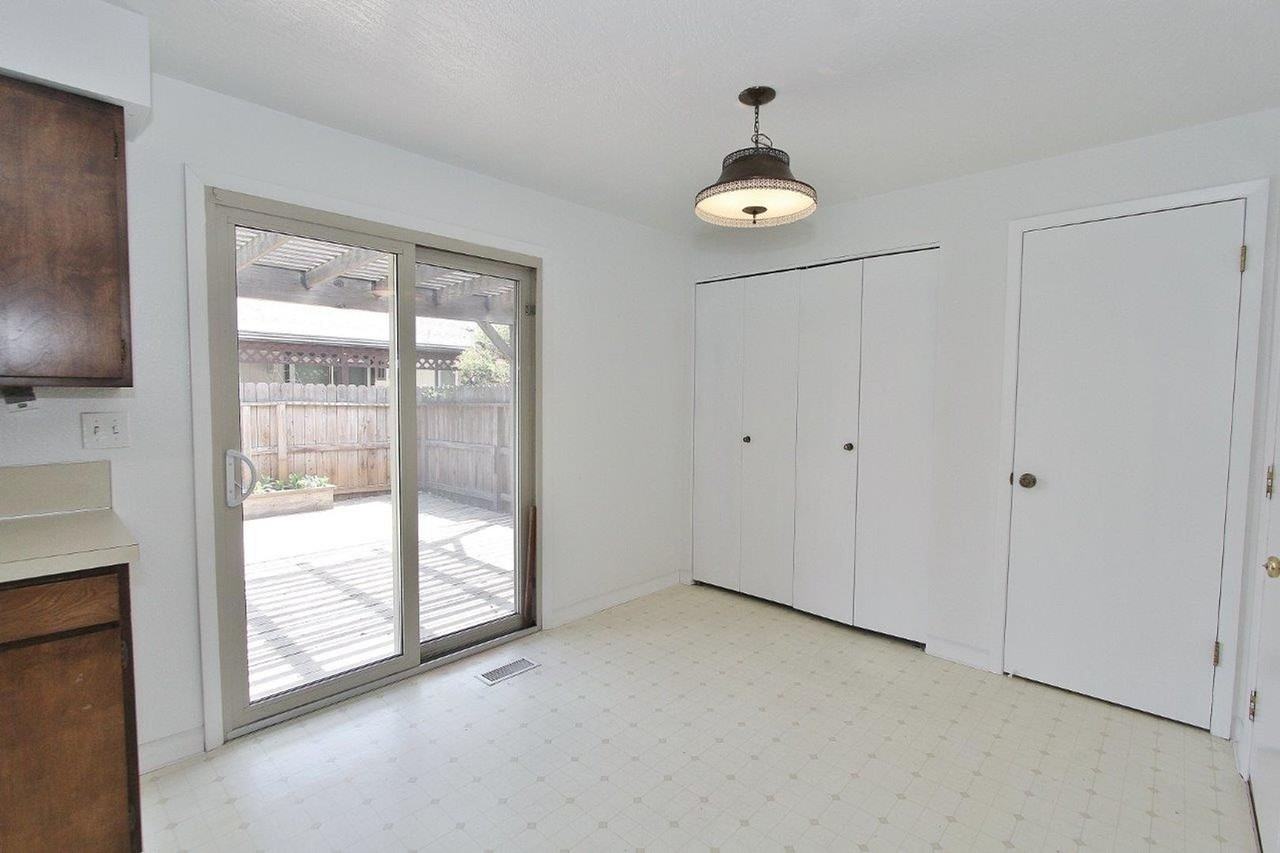 2419 Colorado Ave - Photo 7 of 21
