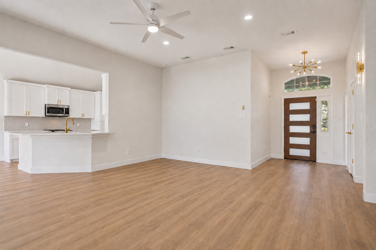 1518 New Haven Dr - Photo 3 of 28