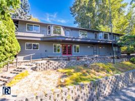featured image of 1531 Vista Dr