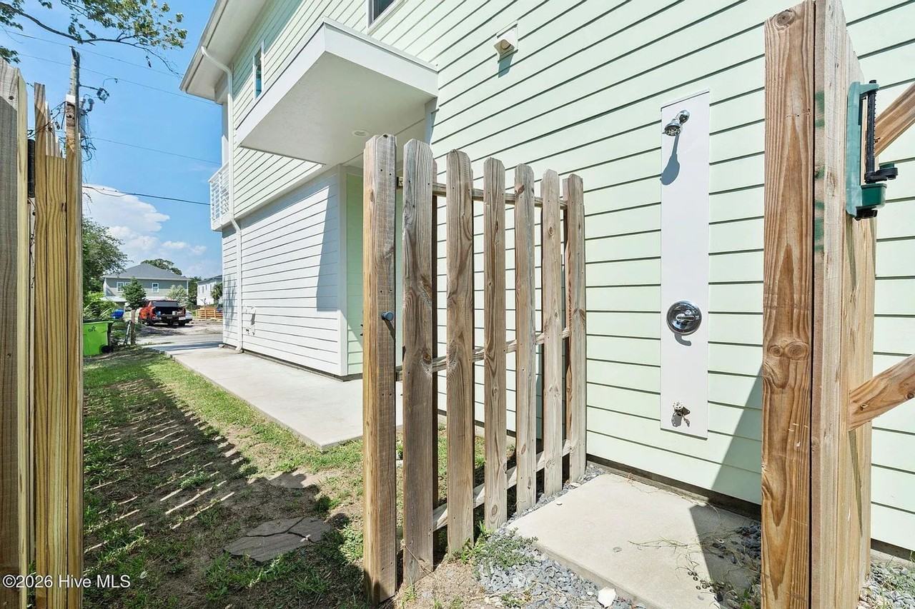 507 Greenville Ave - Photo 6 of 42