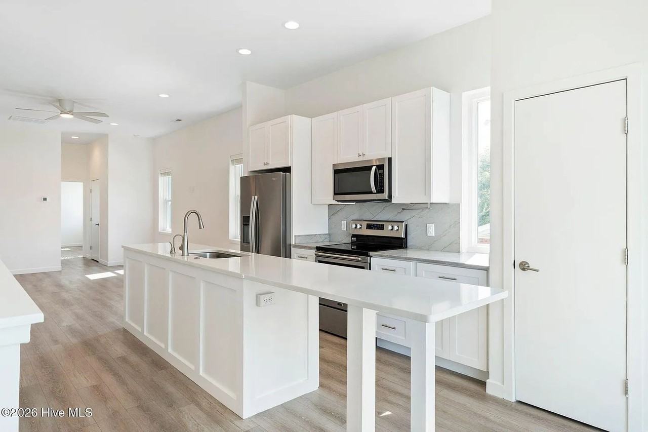 507 Greenville Ave - Photo 4 of 42