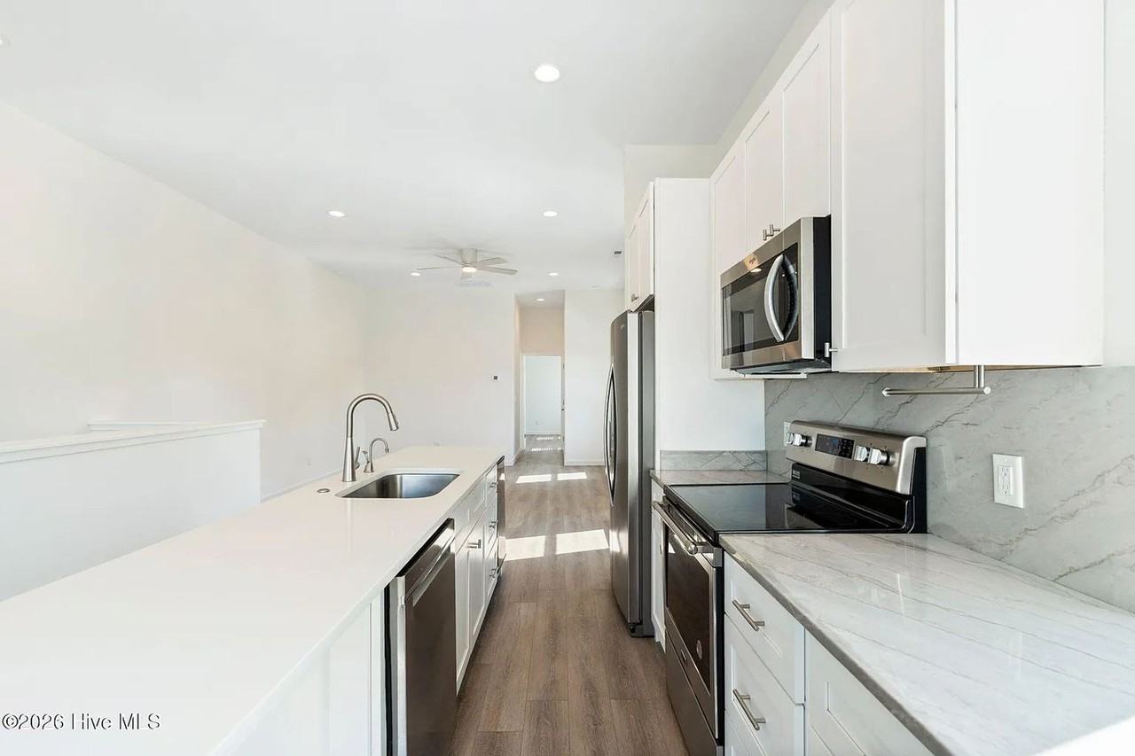 507 Greenville Ave - Photo 2 of 42