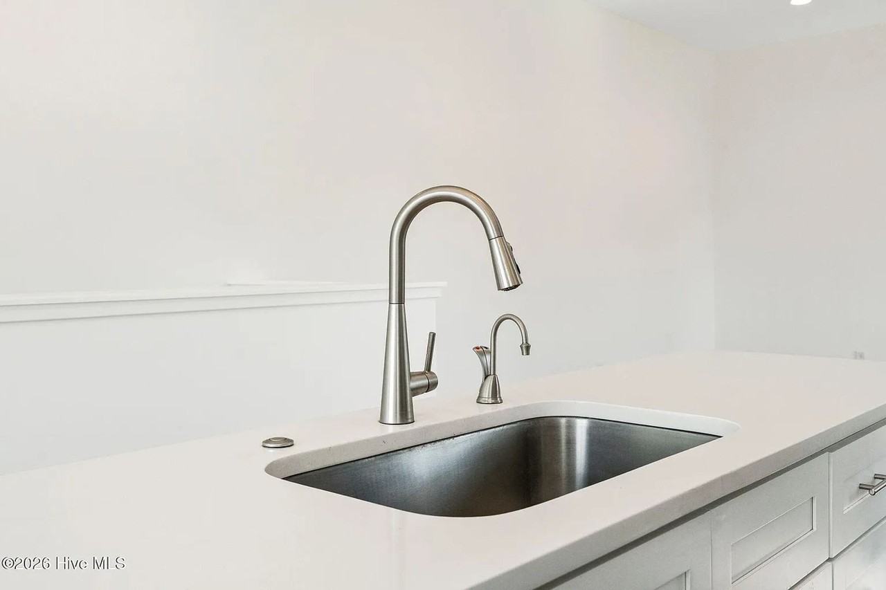 507 Greenville Ave - Photo 7 of 42