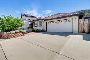 featured image of 11960 Calle Naranja