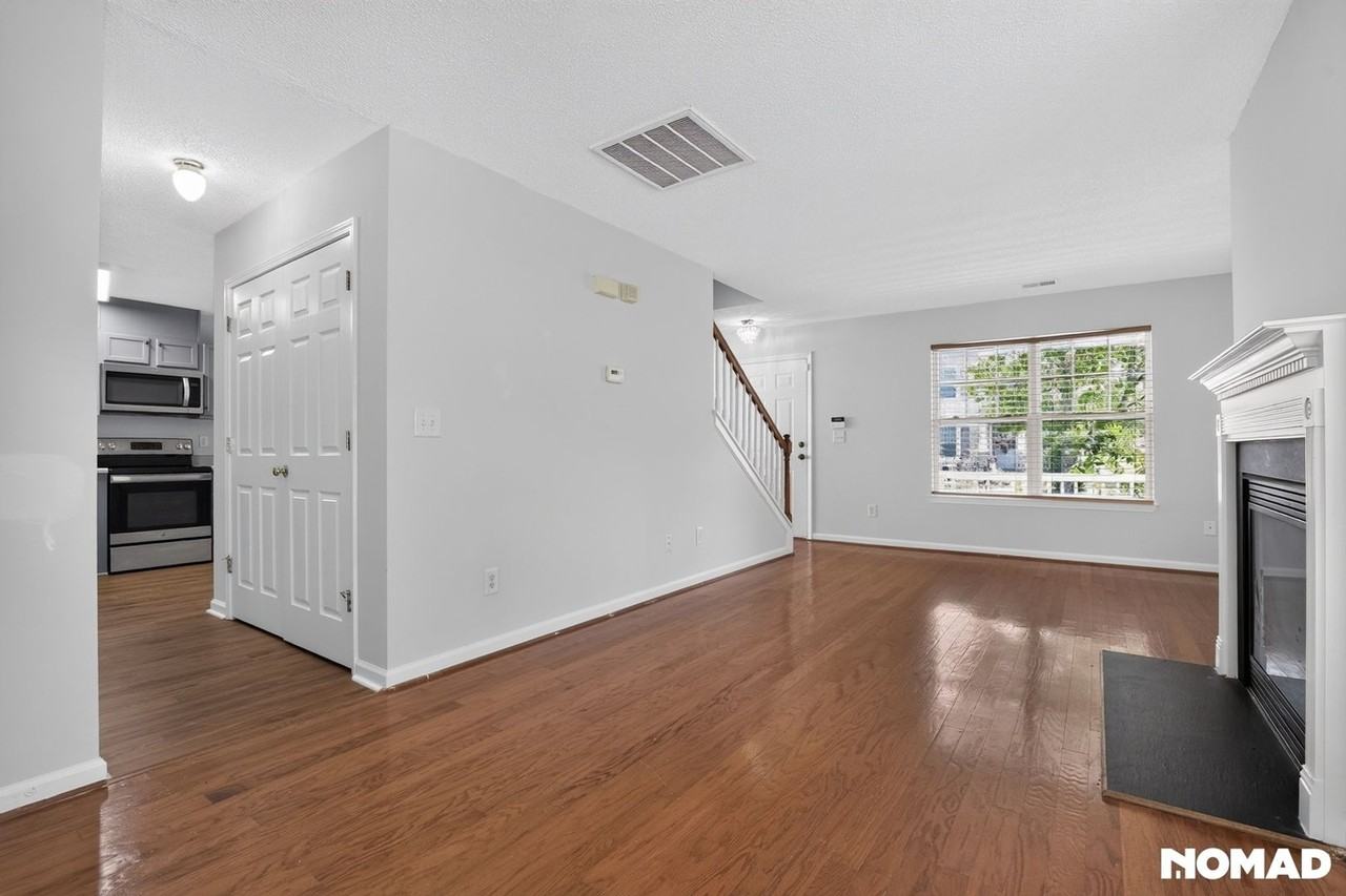 805 Hopewell St - Photo 7 of 35