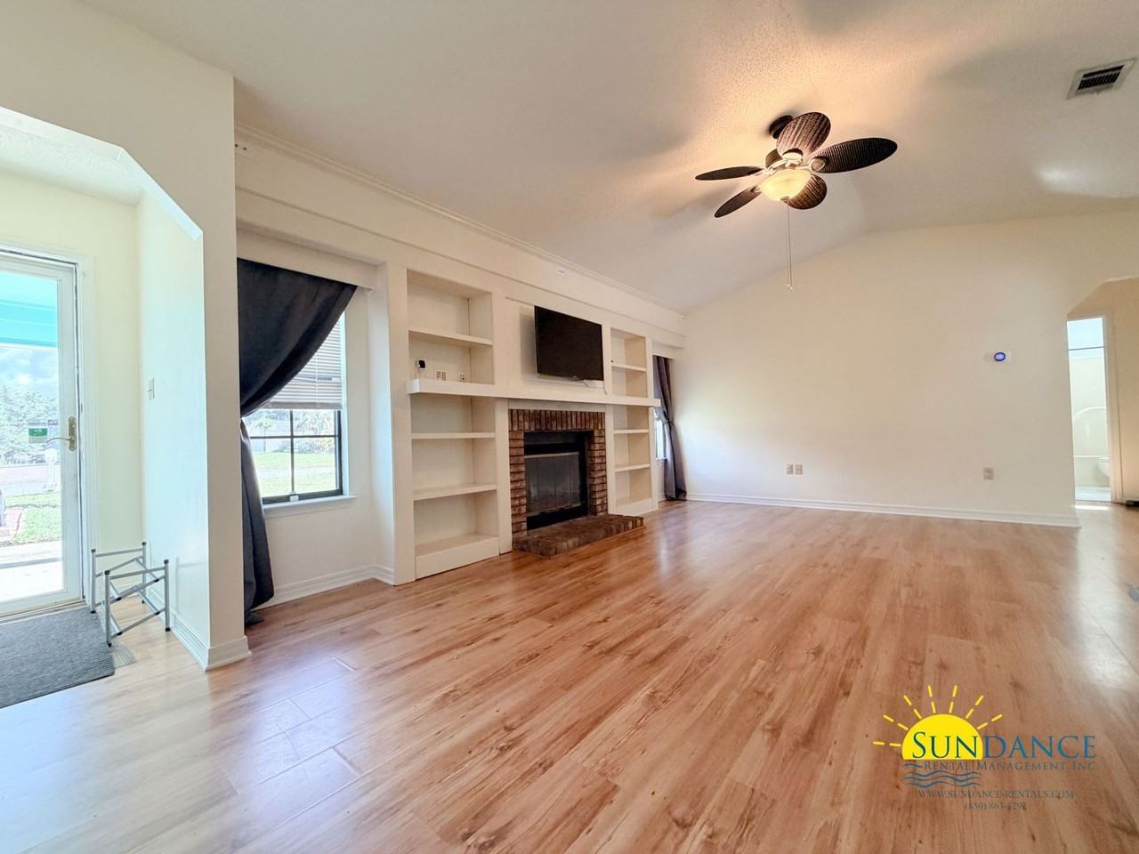 1151 Rhonda Dr - Photo 3 of 23