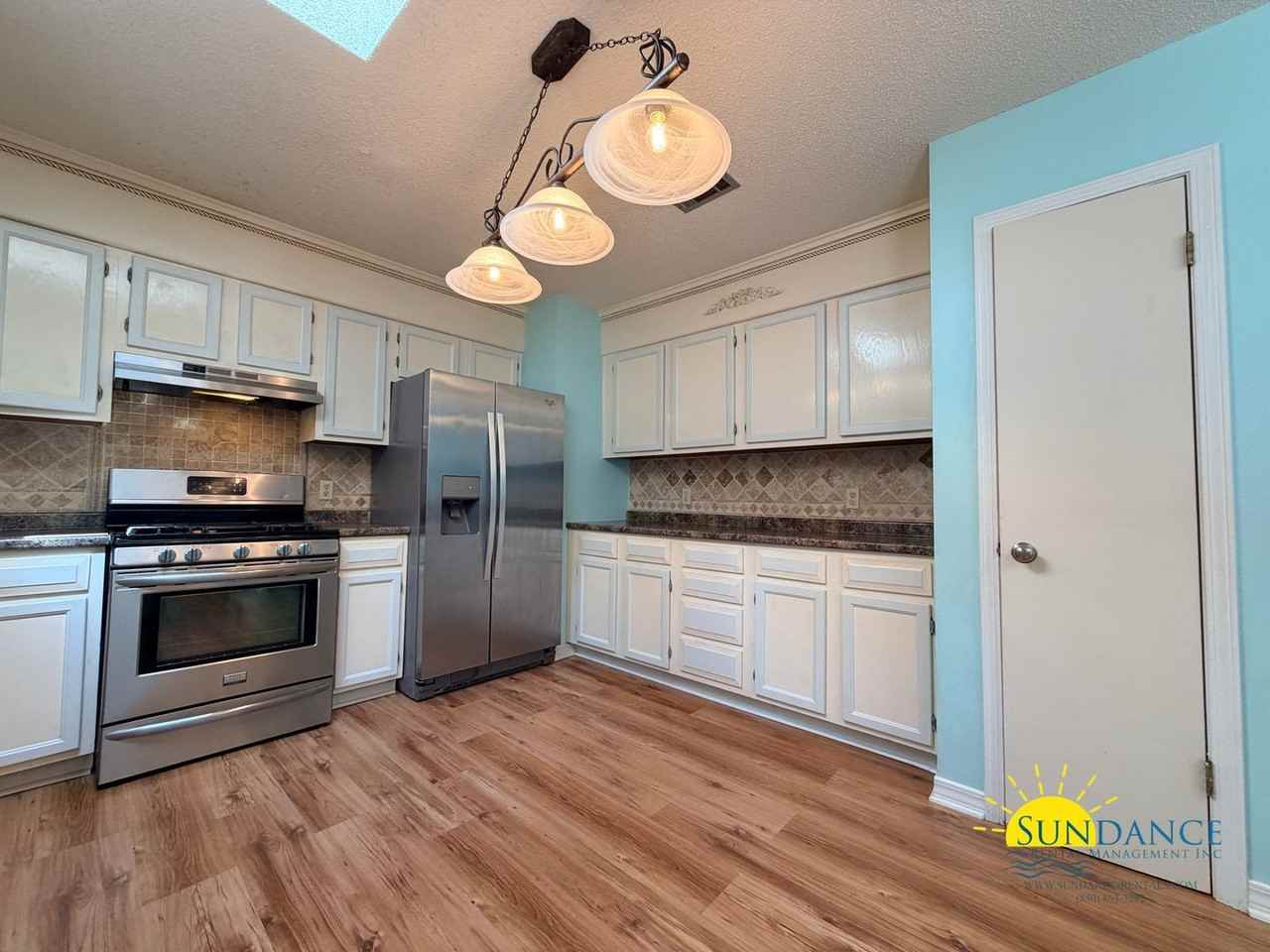 1151 Rhonda Dr - Photo 7 of 23