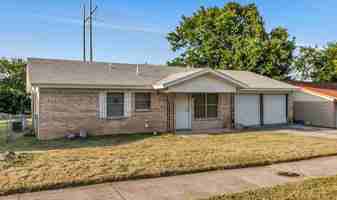 featured image of 1004 Sherry Ln