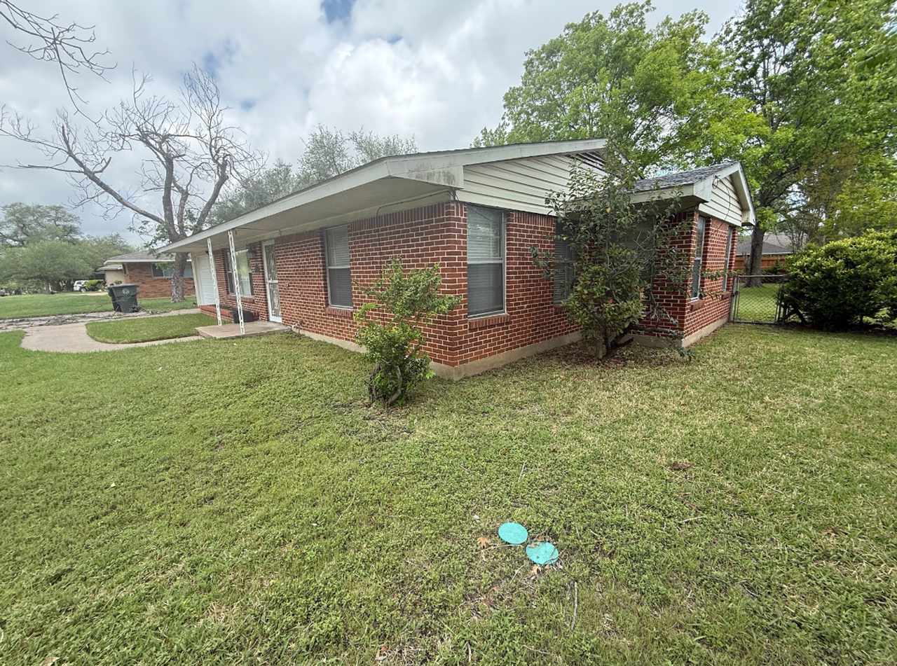 18 E Zenith Ave - Photo 5 of 5