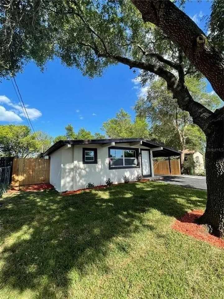8403 N Semmes St - Photo 2 of 16