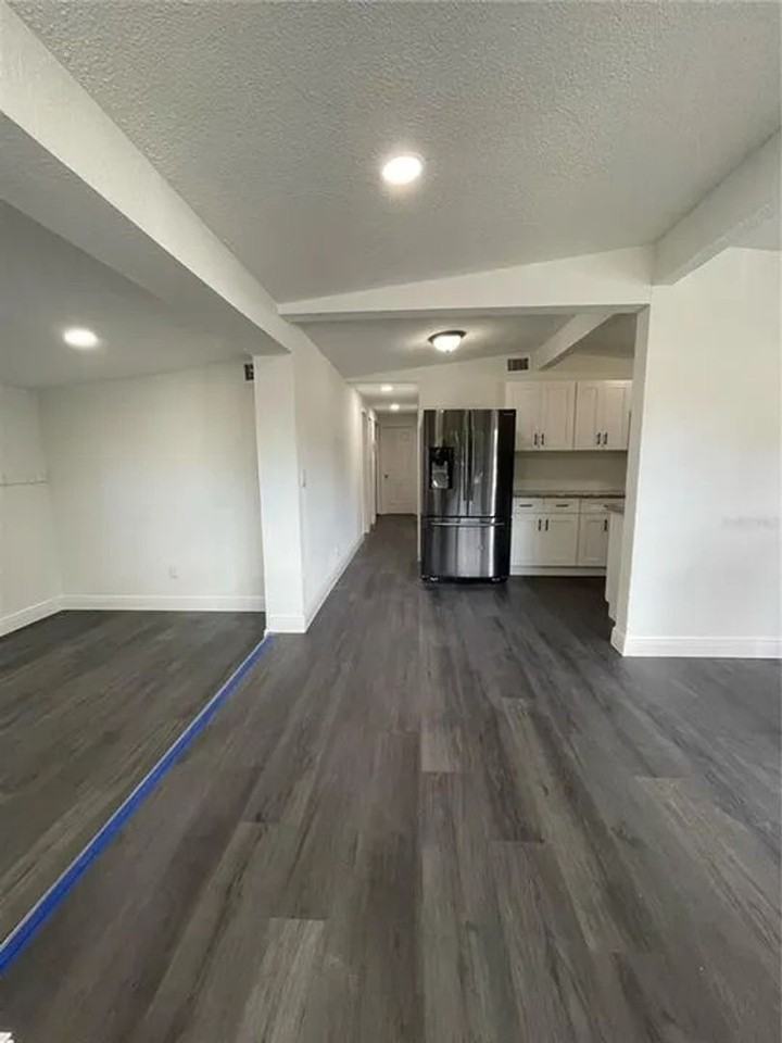 8403 N Semmes St - Photo 5 of 16