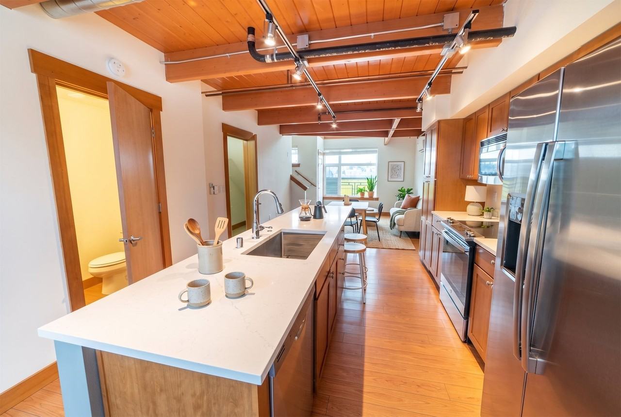 Union Bay Lofts - Photo 5 of 17