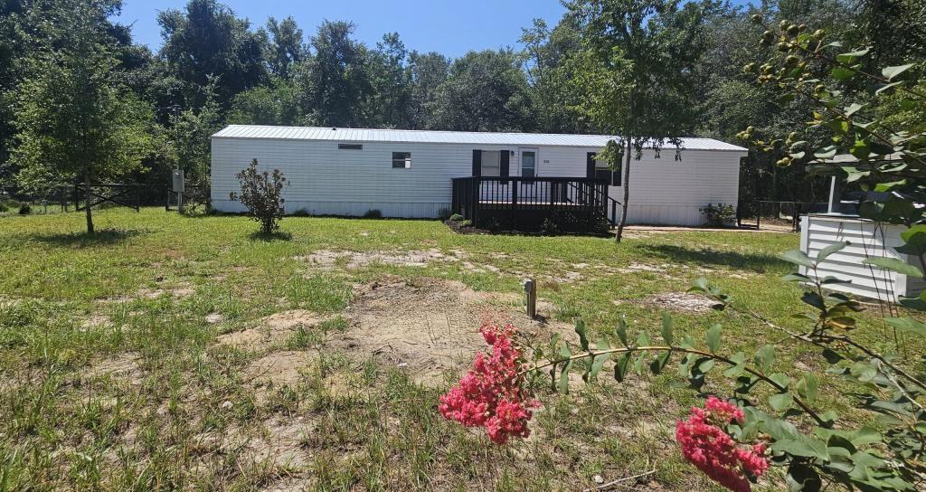 231 Lakeview Ct - Photo 2 of 23