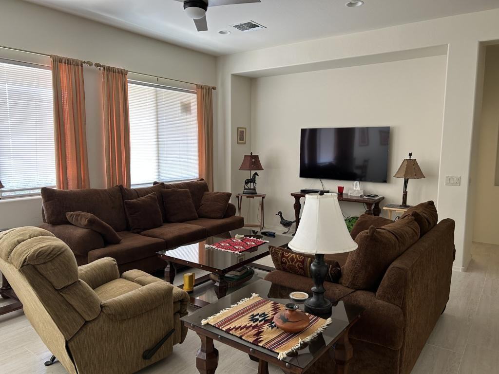 5833 S Henderson Canyon Dr - Photo 3 of 18