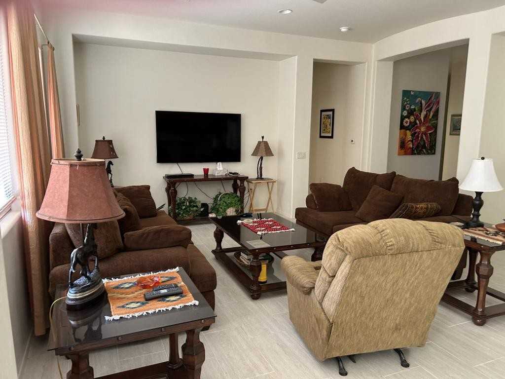 5833 S Henderson Canyon Dr - Photo 5 of 18