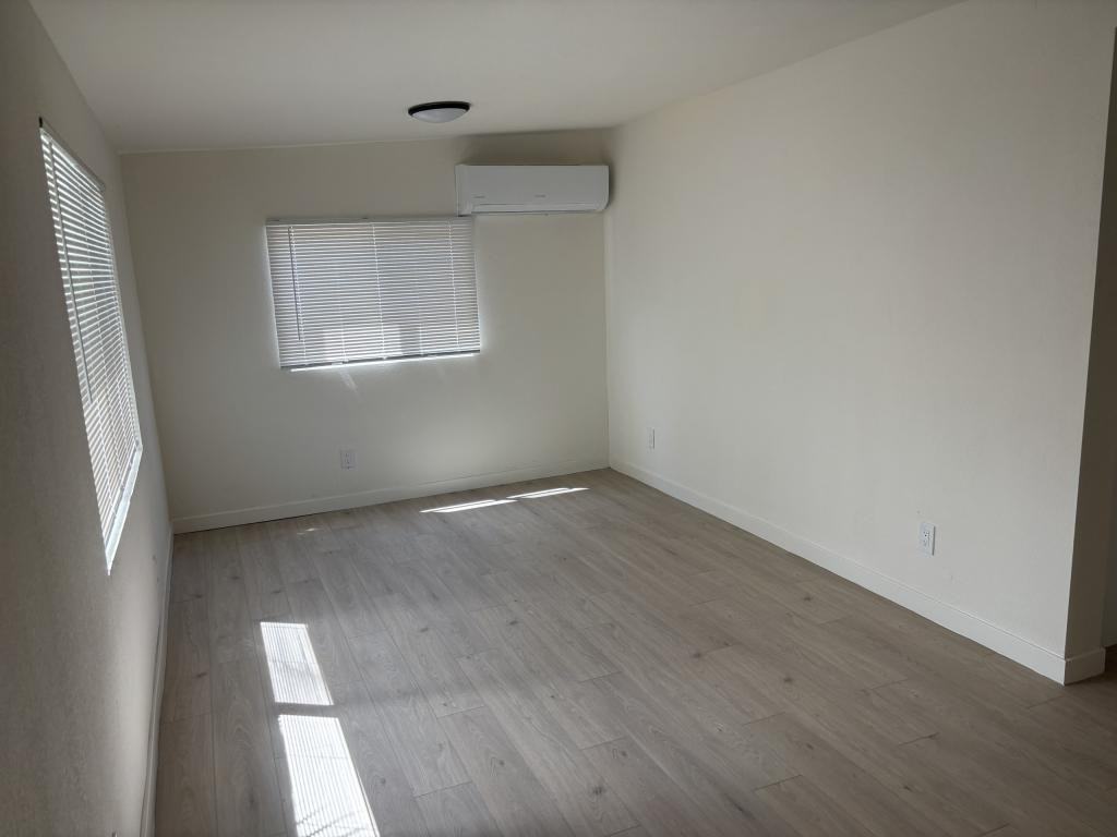 3830 41st St - Photo 3 of 14
