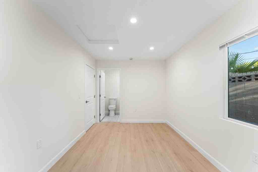 42733 42nd St W - Photo 7 of 9