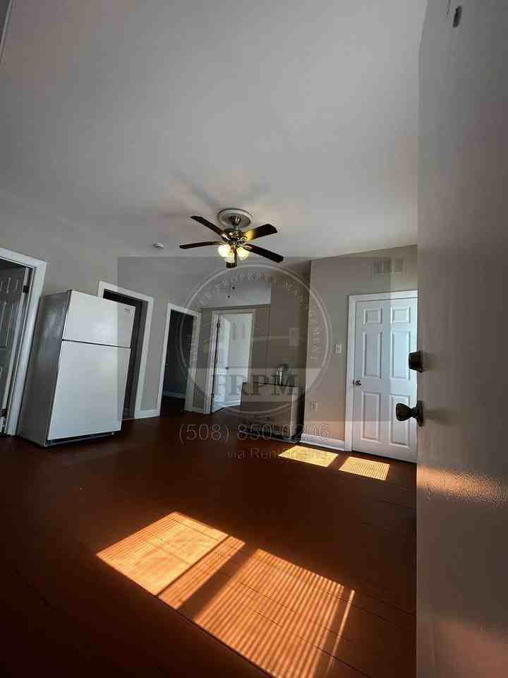55 Tecumseh St #1N - Photo 3 of 10