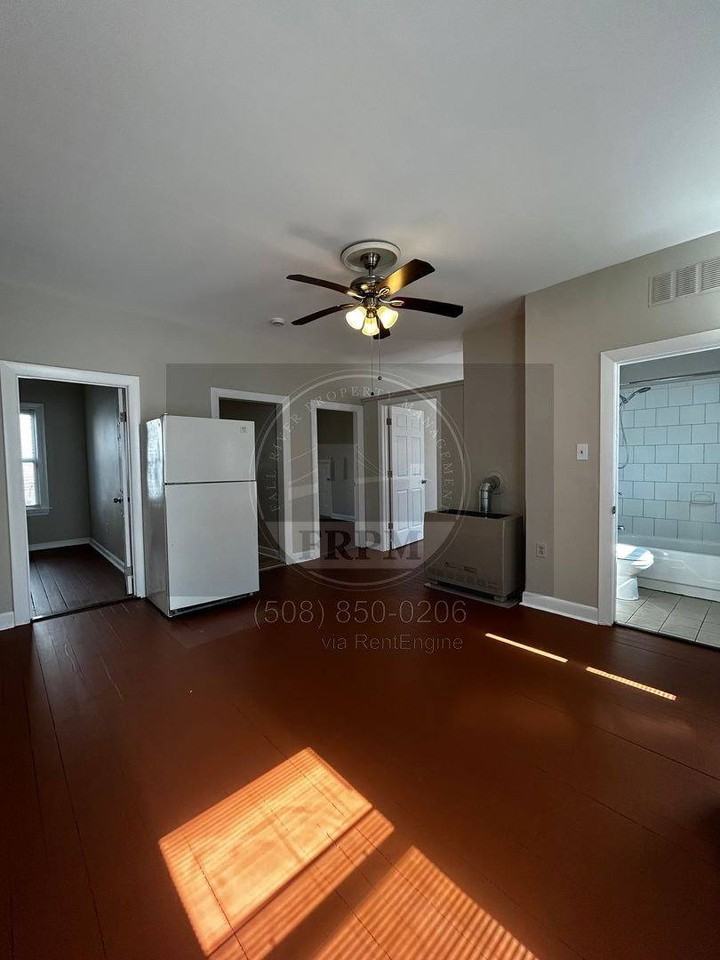 55 Tecumseh St #1N - Photo 4 of 10