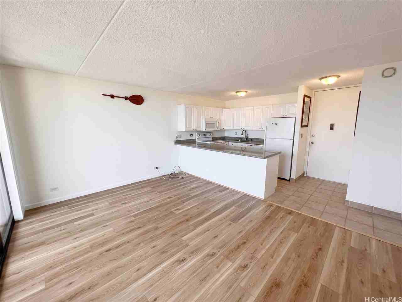 411 Hobron Ln #3601 - Photo 3 of 10
