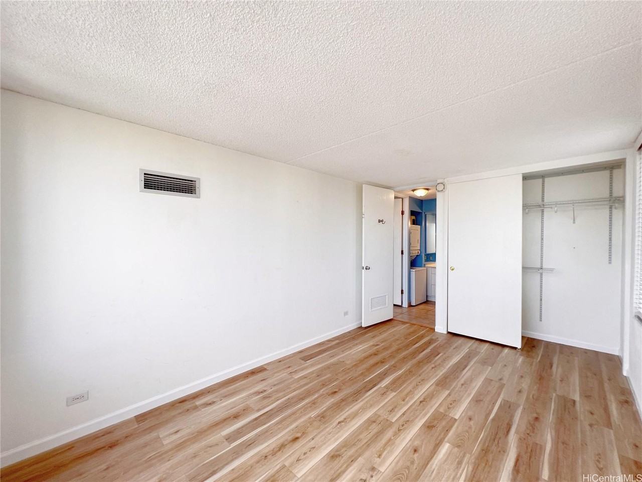 411 Hobron Ln #3601 - Photo 6 of 10