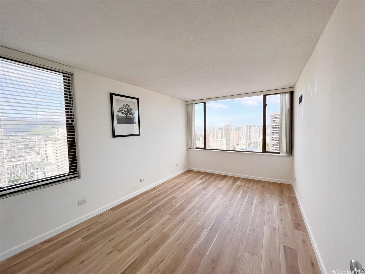 411 Hobron Ln #3601 - Photo 7 of 10