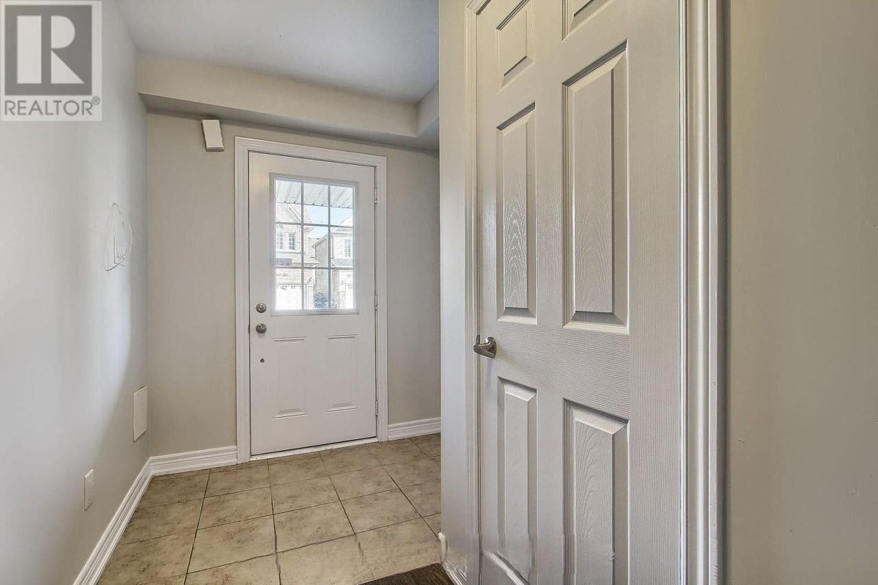 70 Knotty Pine Ave - Photo 2 of 27