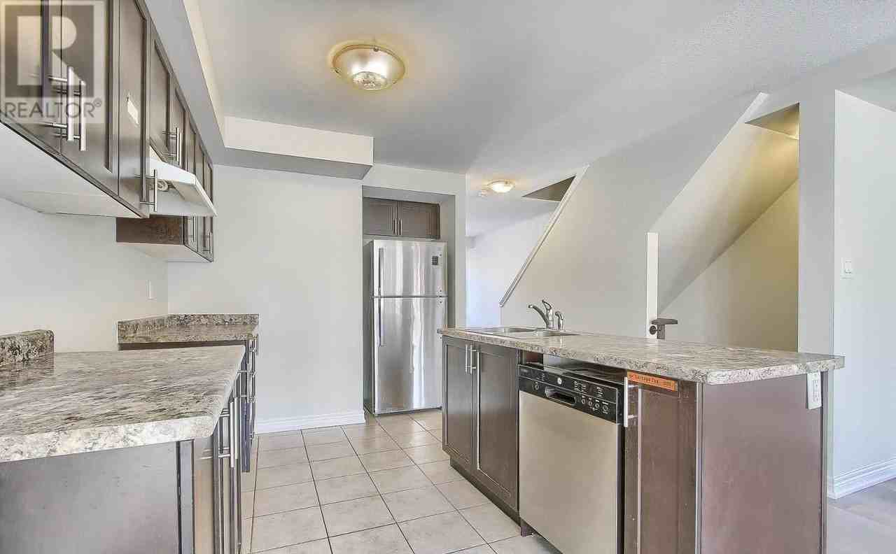 70 Knotty Pine Ave - Photo 5 of 27